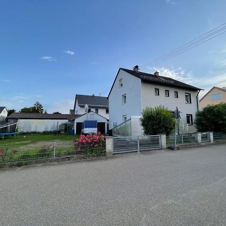 Guntia Apartment Mit Grossem Garten Günzburg Exteriör bild